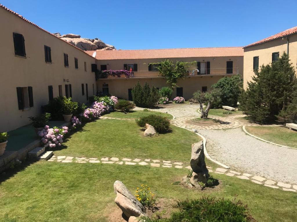 Residence Cala Francese - Case Sul Mare La Maddalena  Exteriér fotografie