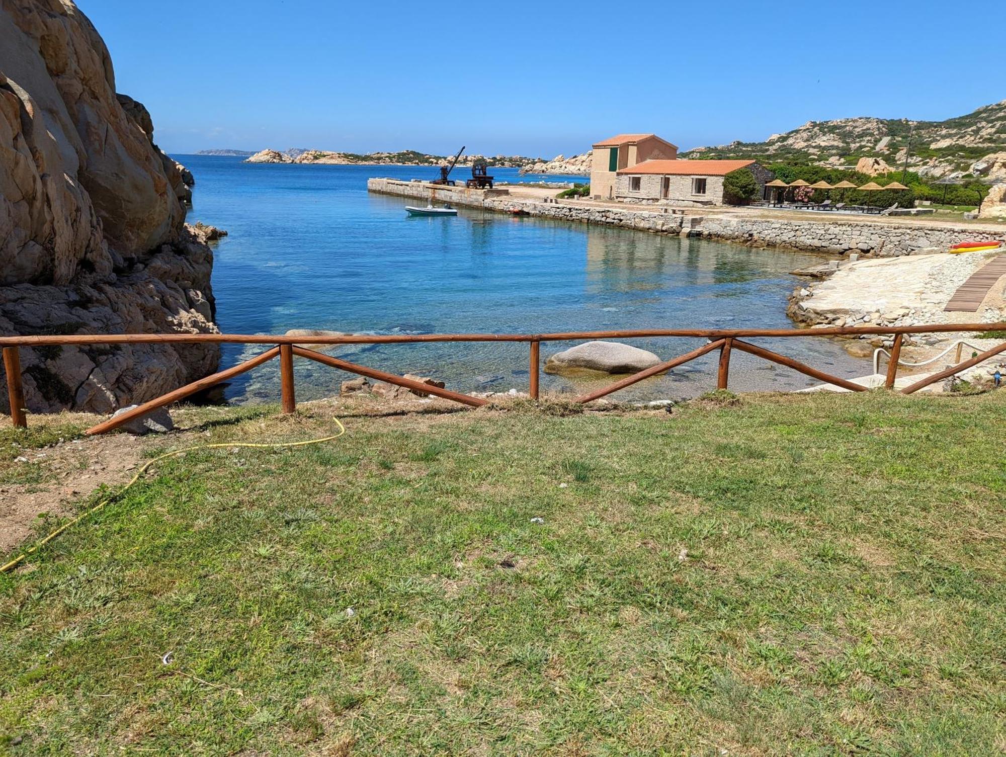 Residence Cala Francese - Case Sul Mare La Maddalena  Exteriér fotografie